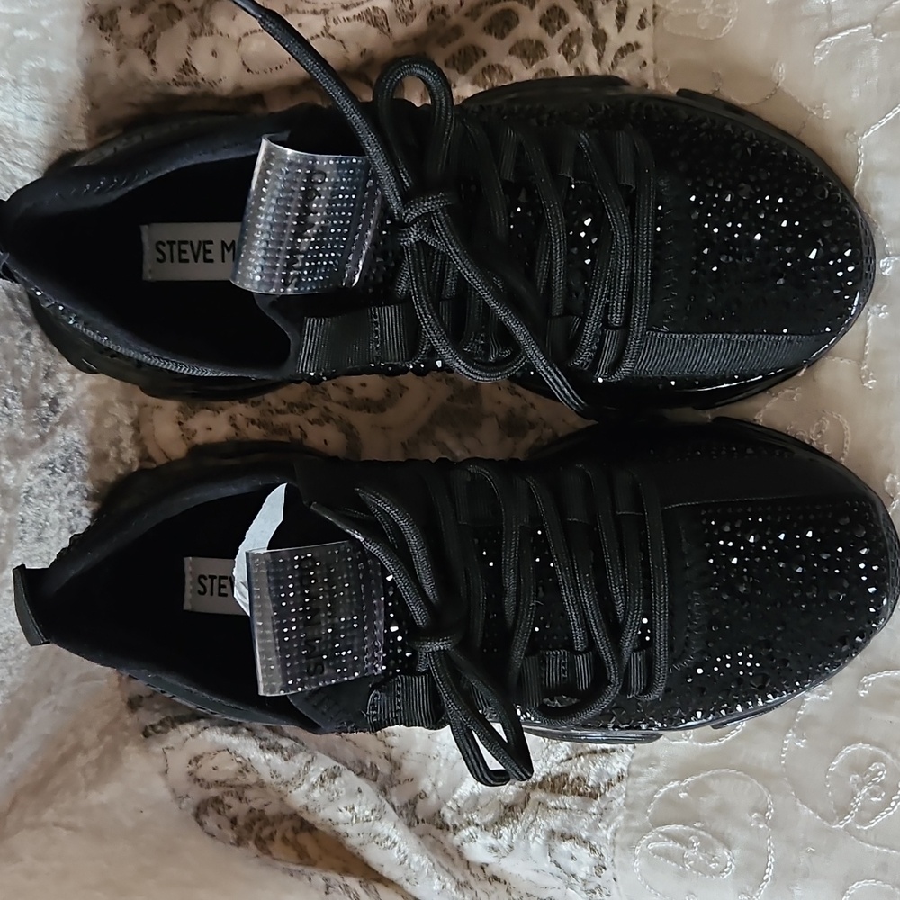 Steve Madden Black Rhinestones Sneakers - SIZE 5.5 - Picture 2 of 11